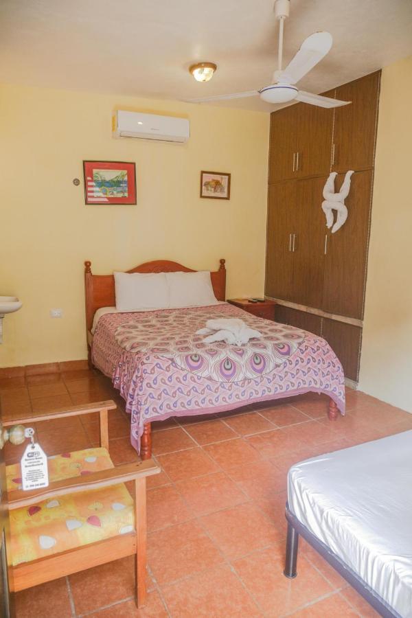 Navieros Rooms Бакалар Екстер'єр фото