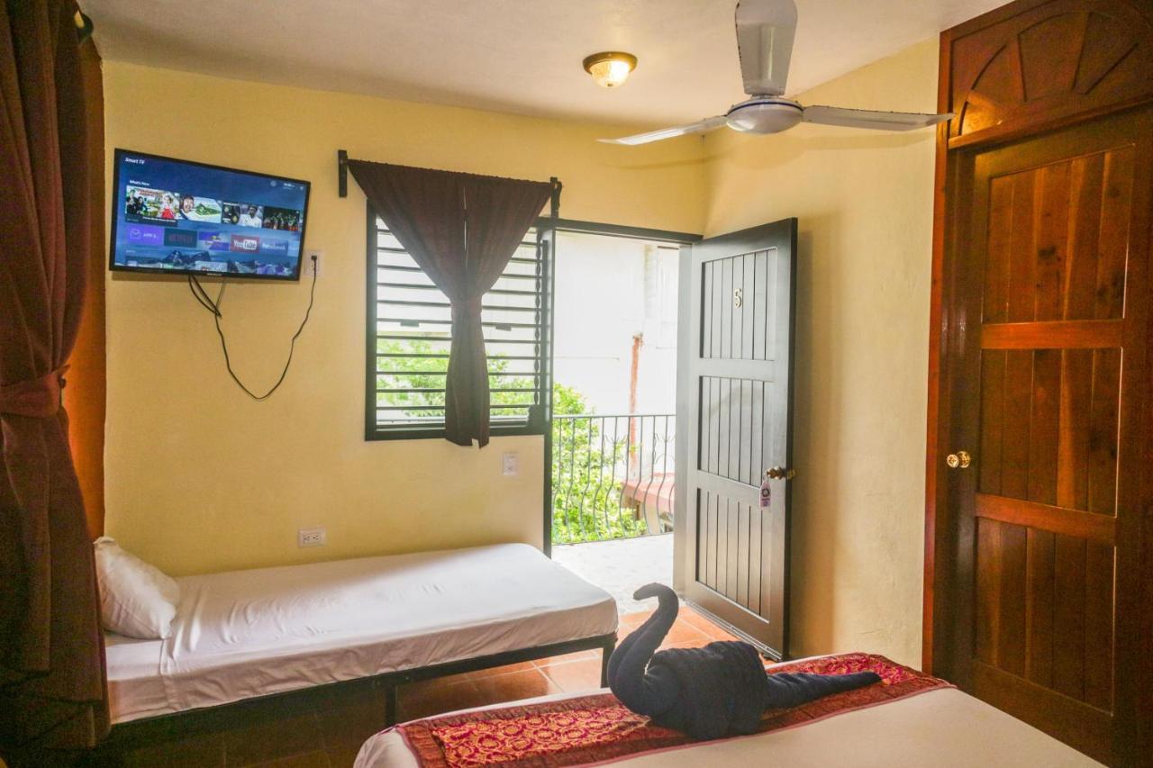 Navieros Rooms Бакалар Екстер'єр фото